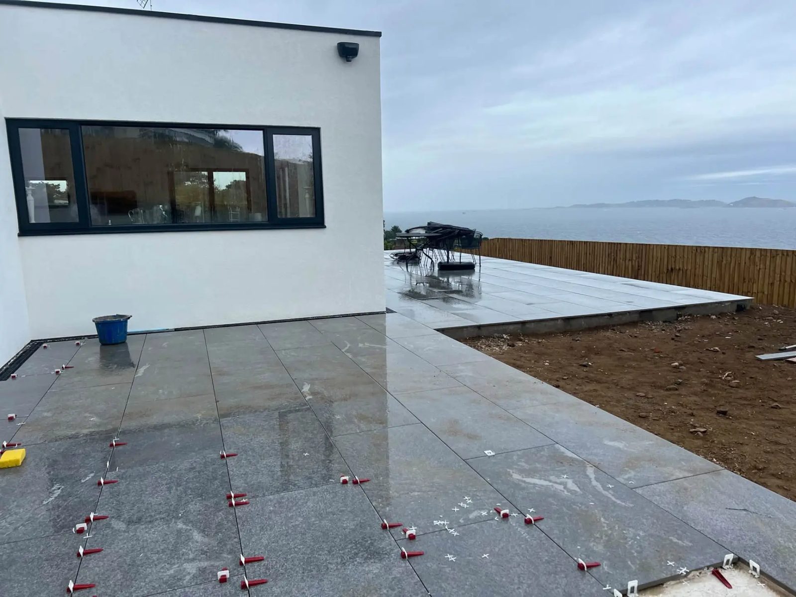 Outdoor Structures & Hardscaping